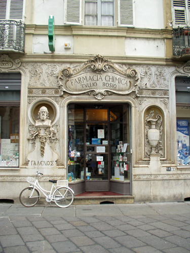 Farmacia Chimica – Via Garibaldi, Torino Italy – Fading Ad Blog